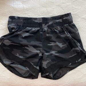 Athleta black camo shorts